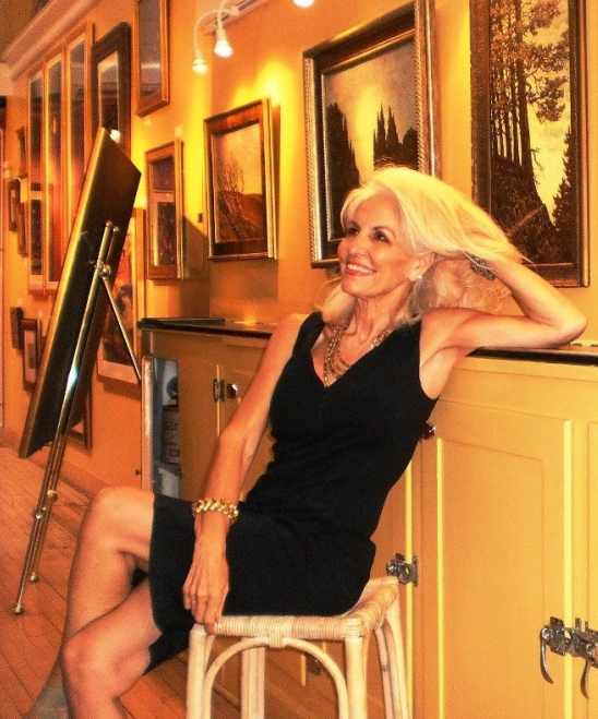 Lou Anne founder Belleza Gallery for Bisbee Artists